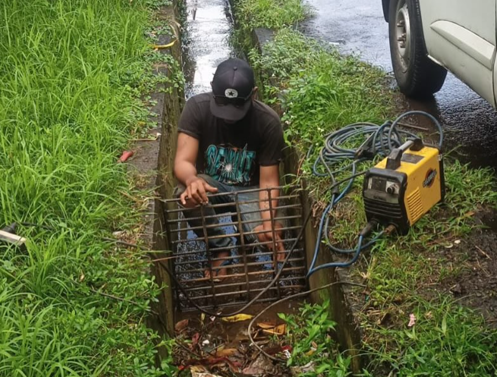 Hadirkan Solusi Pemetaan Timbulan Sampah, Pemerintah Desa Pemasangan Sekat di Telajakan